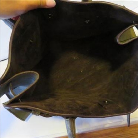 AUTHENTIC MIU MIU OLIVE GREEN LEATHER HANDBAG - Picture 3 of 5